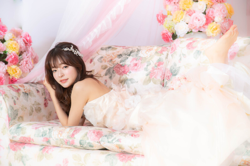 【ソロウェディング洋装１着ラグジュアリー】エステ＆フラワーバス＆ネイル＆ランチ＆アルバム付き！プリンセス気分を満喫♡