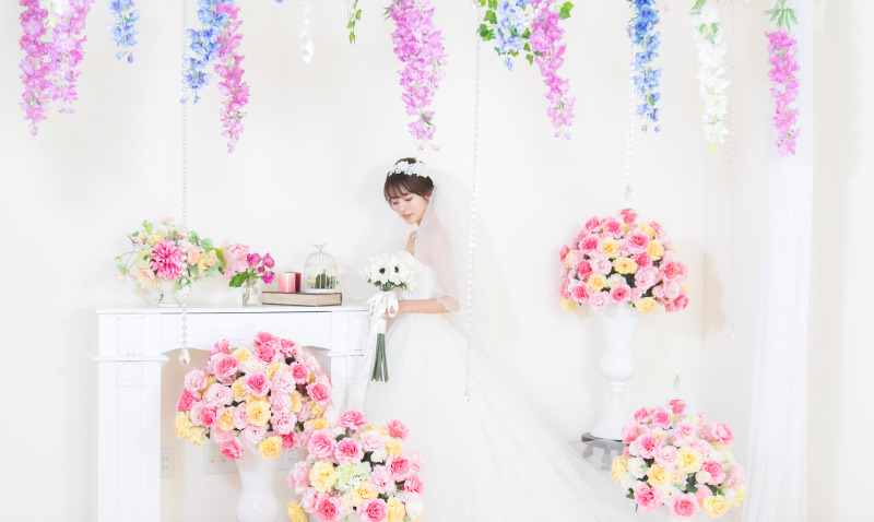 【ソロウェディング洋装１着】（平日限定）プリンセス気分でガーデンロケ＆邸宅貸切♡