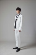 ホワイト(ボウタイver.)