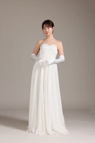 スレンダーラインドレス