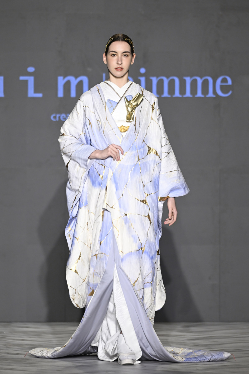 aimオリジナル衣装　金継ぎ打掛