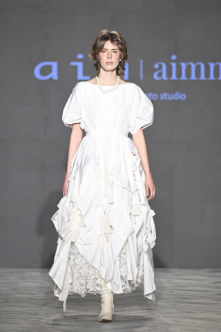 aimオリジナル衣装