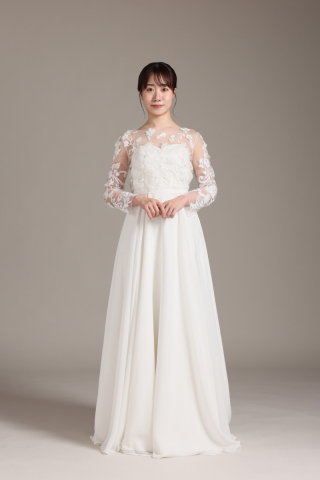 スレンダーラインドレス