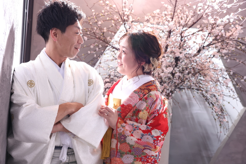 お互い顔を合わせる「見つめ合い」