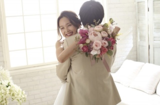 シンプル洋装で撮影のお客様