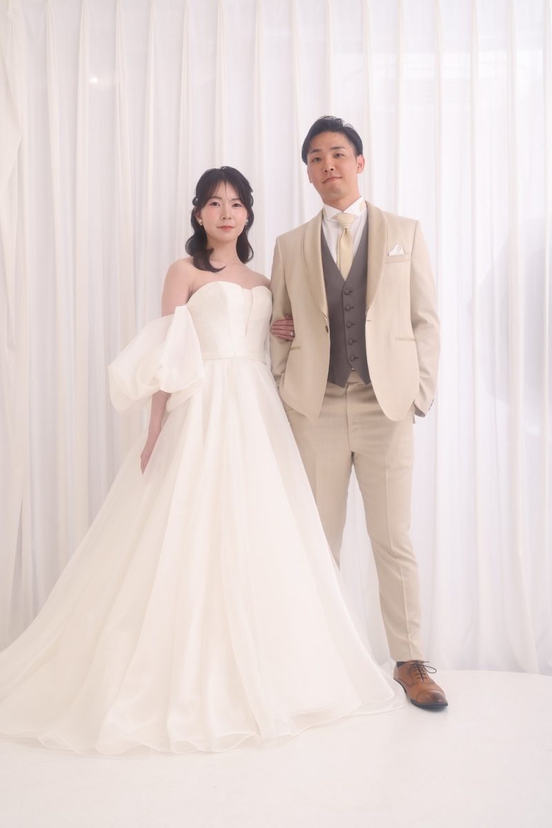 まずは、白ドレス」から撮影スタートです！