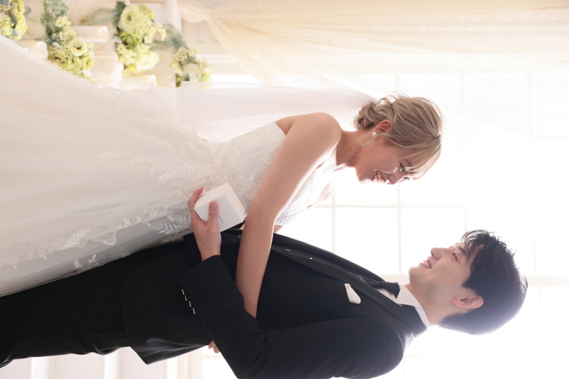 表情はお二人の雰囲気に合わせてご提案