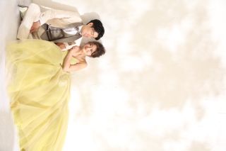 スタジオ貸し切り《プライベート・フォト》　2～3着目　カラードレス編