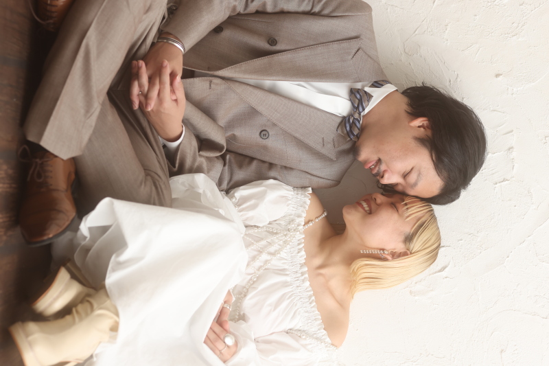 おでこを合わせて