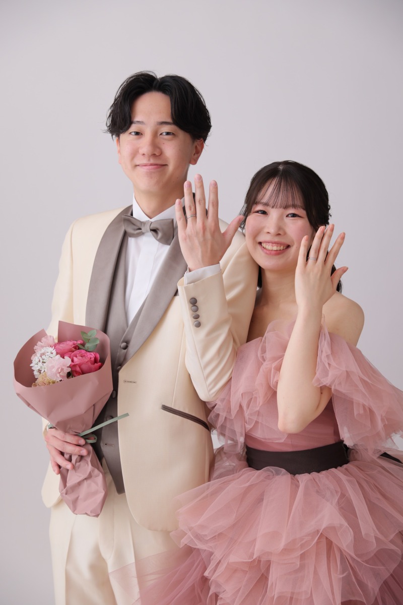 ポージングは専属カメラマンにお任せください!