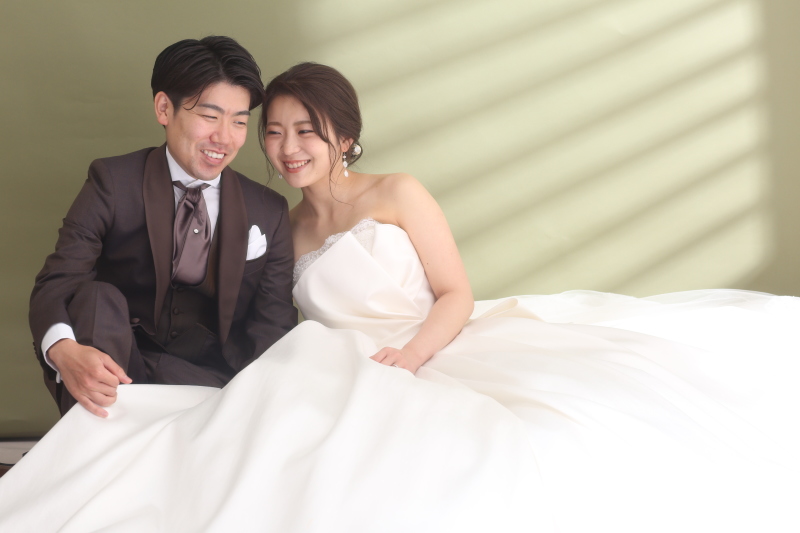 スタジオ貸し切り《プライベート・フォト》 1着目 ウェディングドレス編