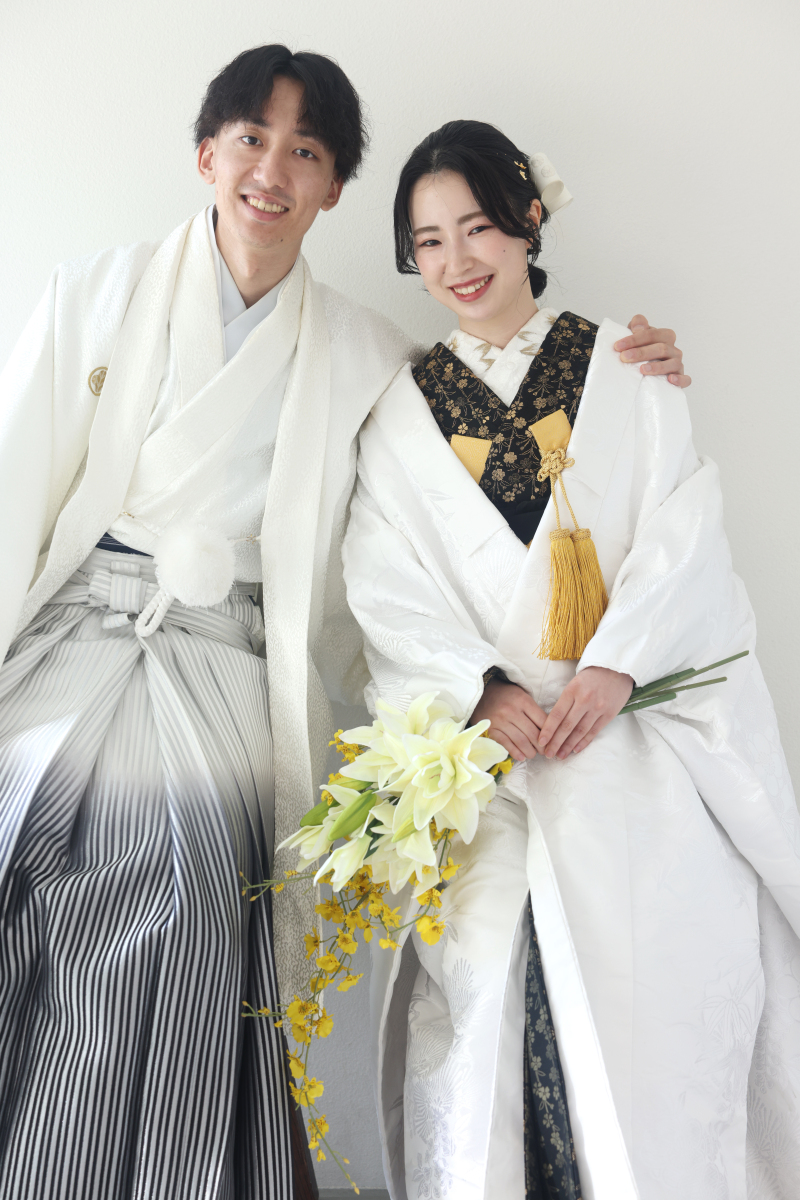 肩に手を添えて