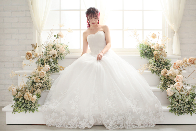 【深堀インタビュー】20代のうちにドレスを着て推しとも一緒に撮りたい