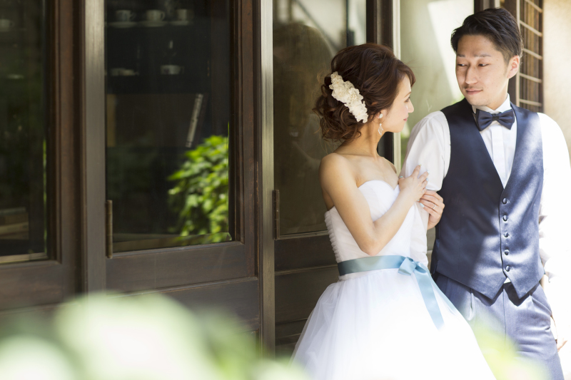 ポイントカラーを使ったコーデが爽やか