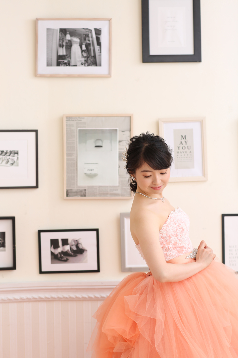 目線を外したショットも素敵です