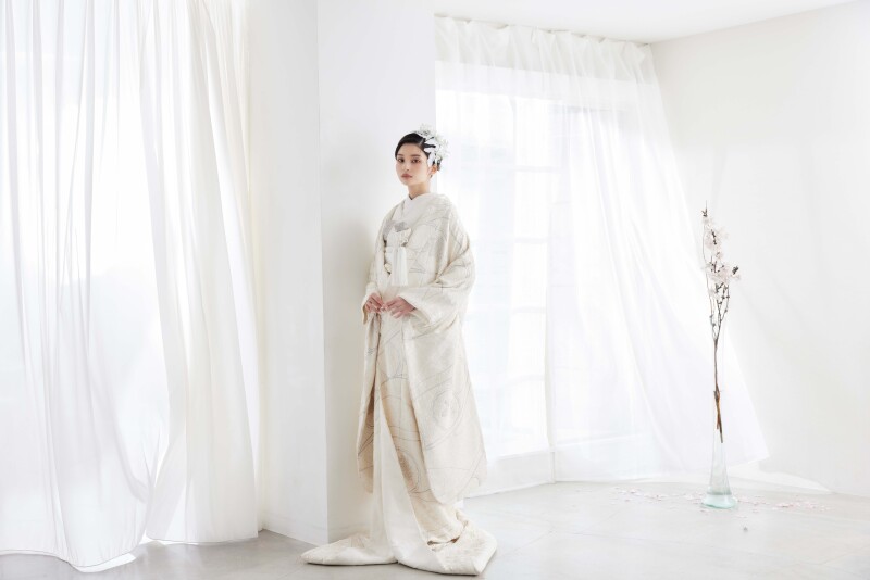 aim新作 “相良刺繍”白無垢