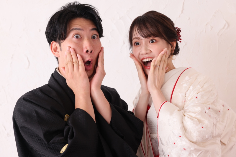 洋装和装ライトプランでのご撮影！ポップな雰囲気でお二人らしさを！