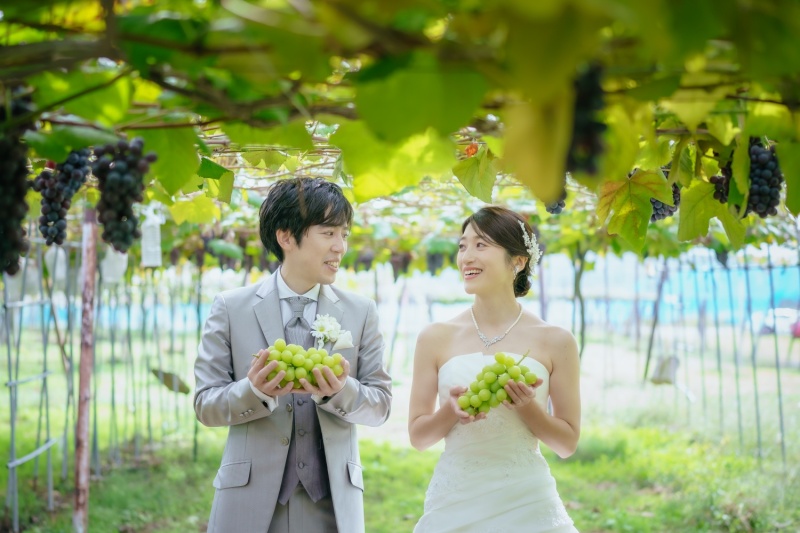 ぶどう園＋曲沢沼　ぶどう園＋長床