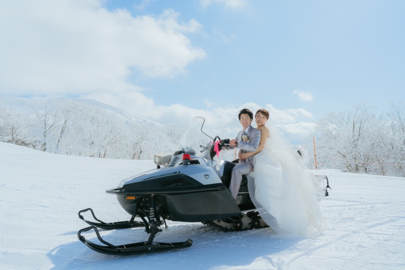 スノーモービル