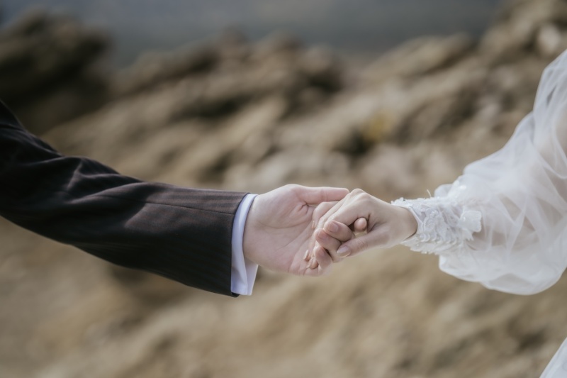 手と手