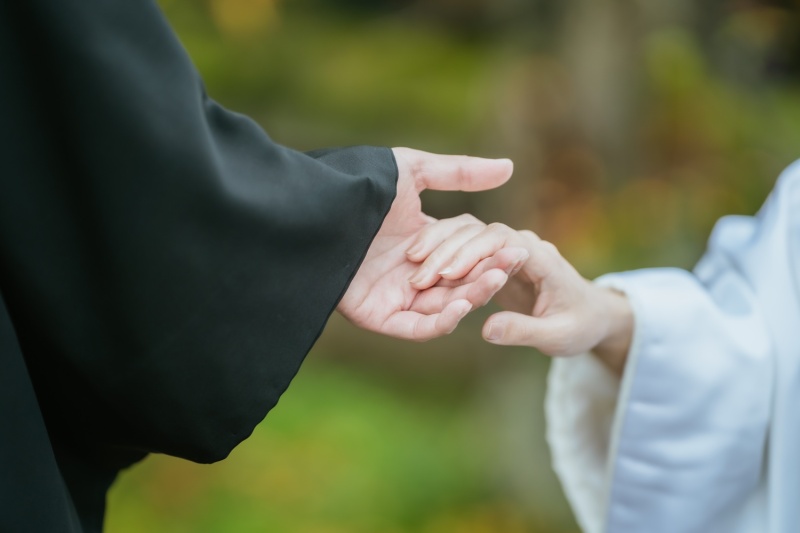 手と手