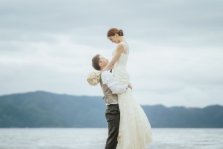 ウエディングドレス クロエ_秋撮影　洋装ロケーションフォト