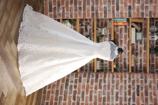 ウェディングドレス