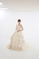 ウェディングドレス