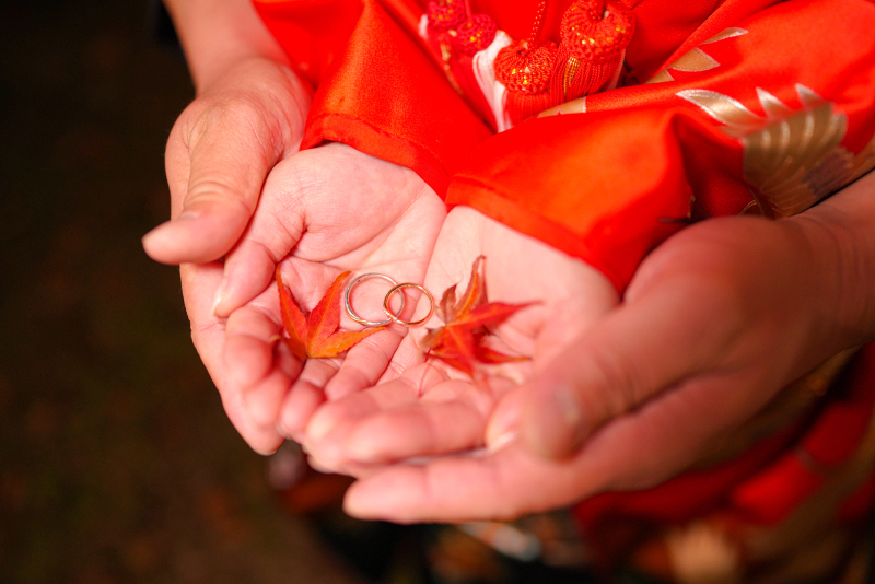 紅葉と指輪