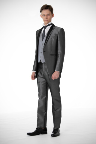 提携衣装店／黒グレーラペル