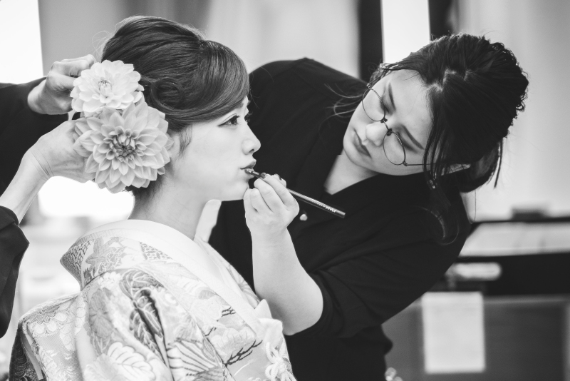 なんとヘアメイクも持込み無料!!