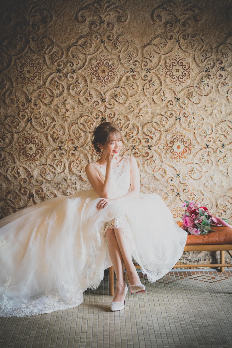 【東京国立博物館:本館】憧れの大階段フォトウエディング|洋装1着|オーナーフォトグラファー撮影確約|美肌レタッチ付アルバム特典