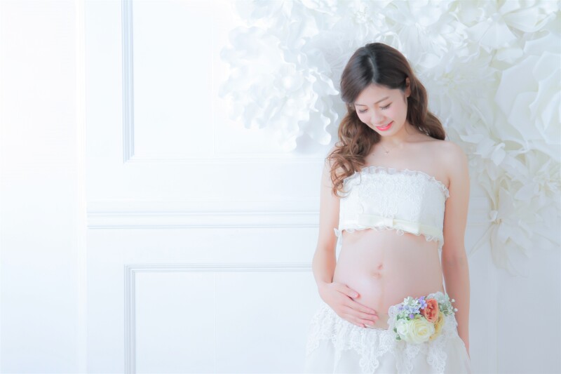 今だけのマタニティ姿を！◇スタジオ撮影・衣装１着・マタニティベーシックプラン◇データ1枚&写真台紙付き