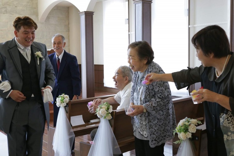 フラワーシャワー