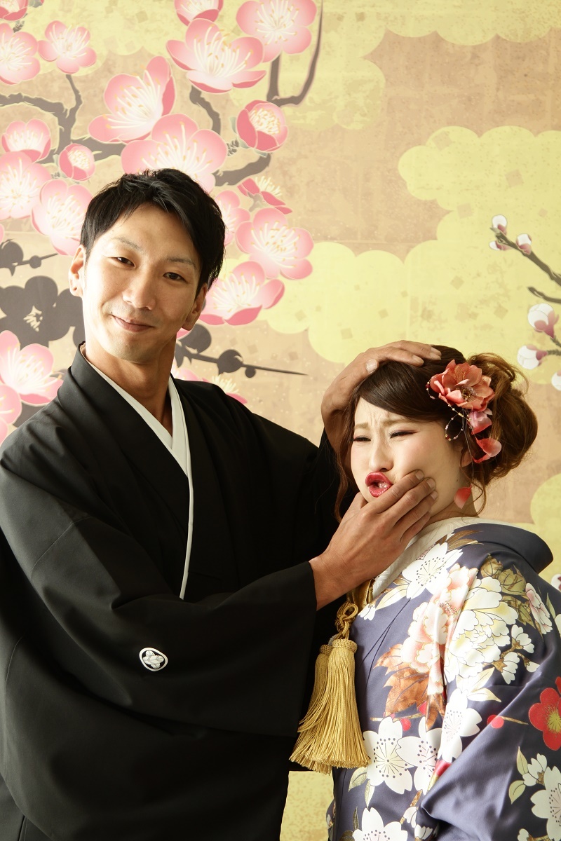 ムニュ(・３・)