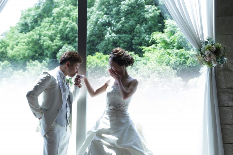 光の中でプロポーズ