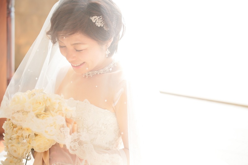 ウェディングドレスで。