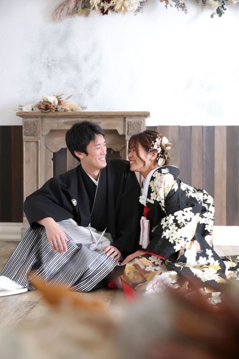 定番とは違う座り方ではんなり