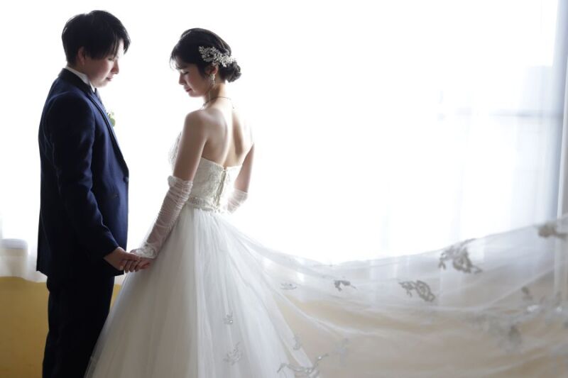 手を取り合って♪