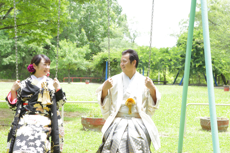 色打掛でお散歩撮影