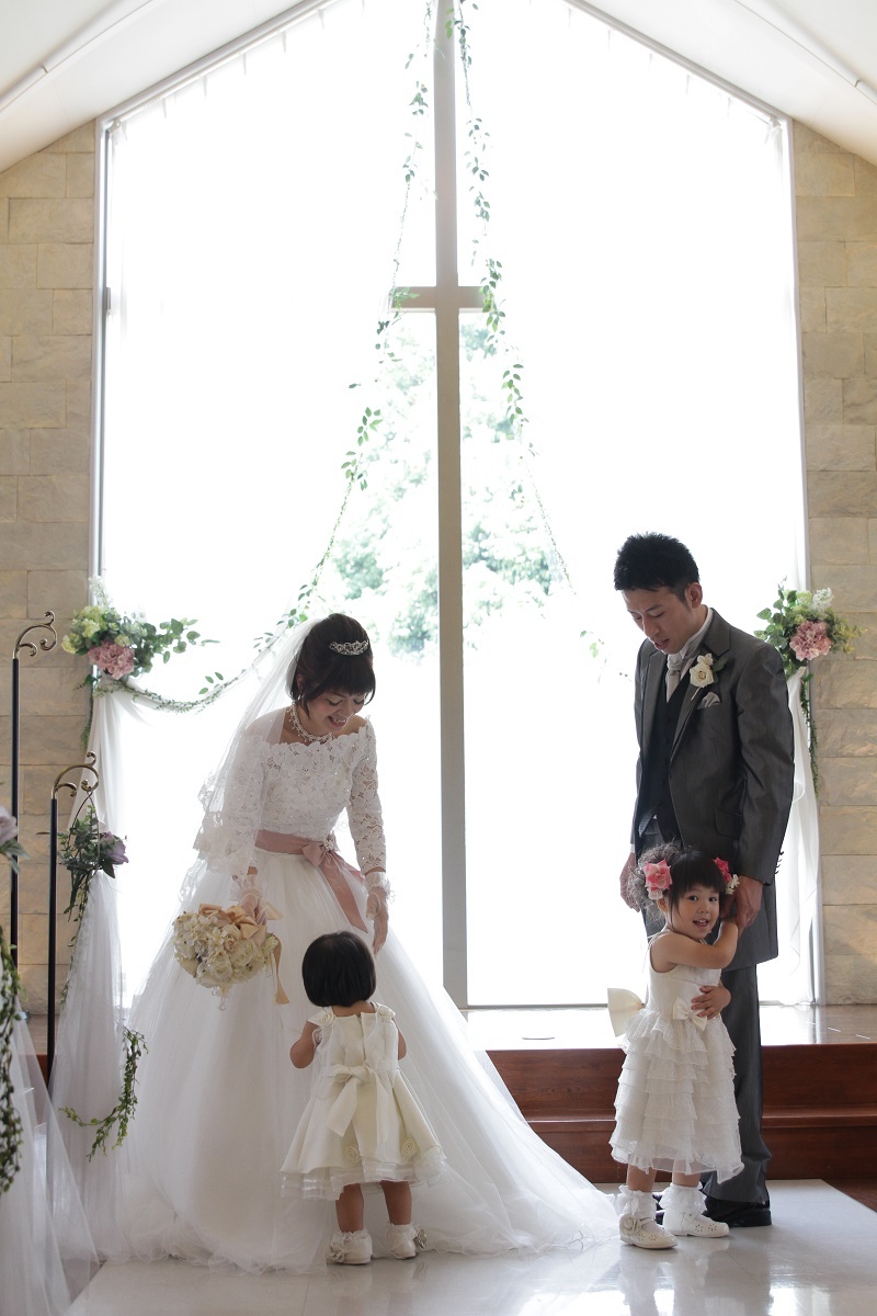 チャペルで家族撮影