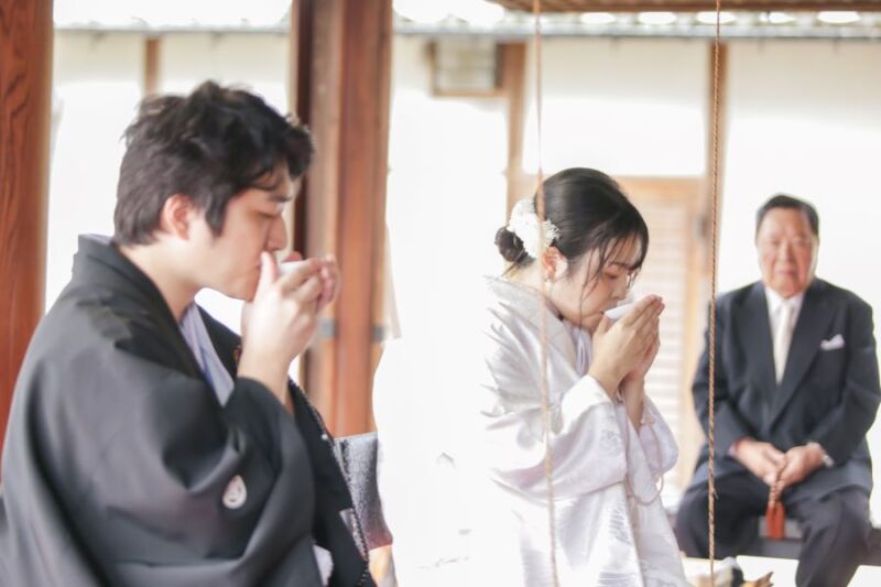 導き観音さまのもとで