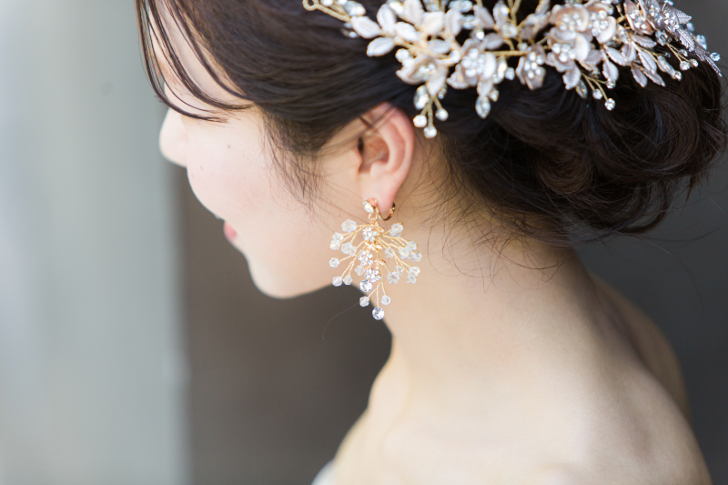 ピンク調の繊細なアクセサリー