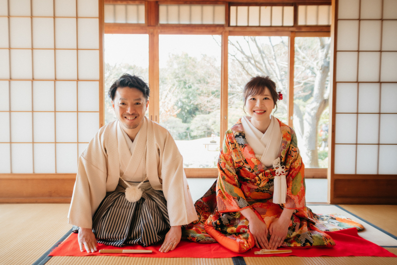 正座ショットで和装らしく♪