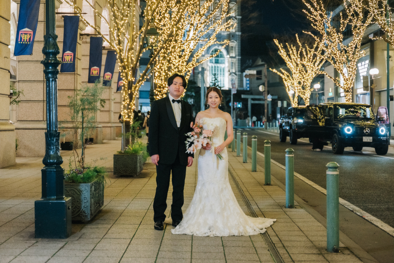 イルミネーションにかこまれて