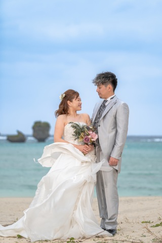 【コーディネーター撮影レポート】風の中で笑顔のビーチフォト