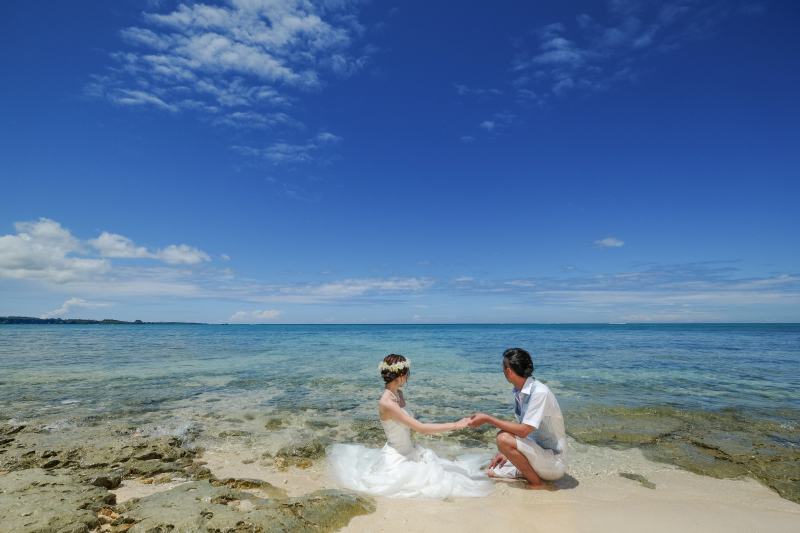 海にすわって