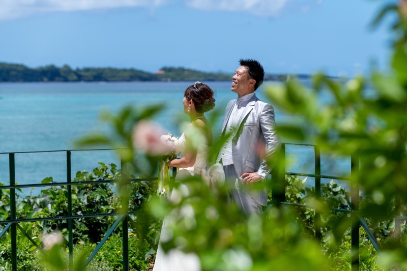 ドローンを見上げて