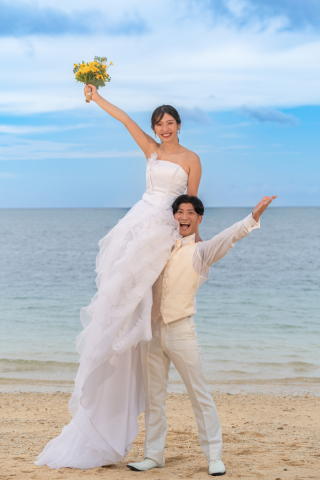 【コーディネーター撮影レポート】前撮りのチャペル＆ビーチフォト