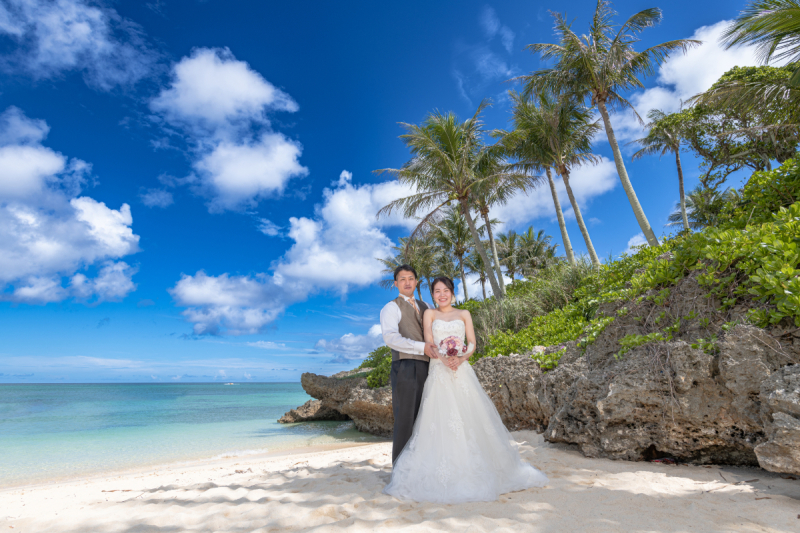  【広報撮影レポート】ムーンビーチはヤシの木も素敵だワンッ